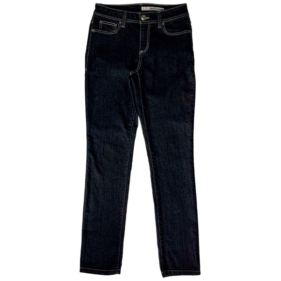 DKNY Jeans black straight leg jeans w/cream contrast stitching - Picture 11 of 11